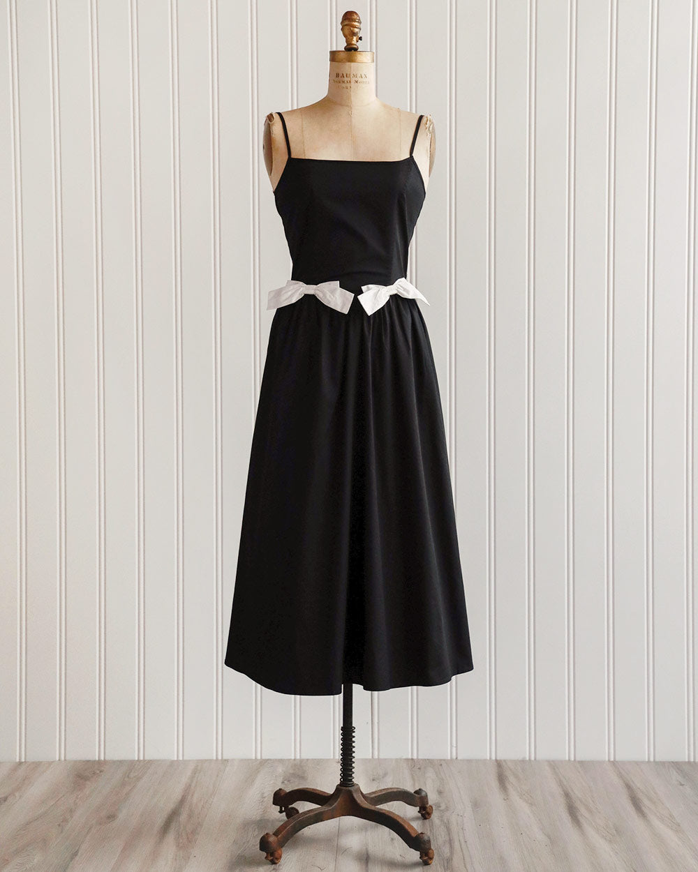 Party Invitation Bow Dress